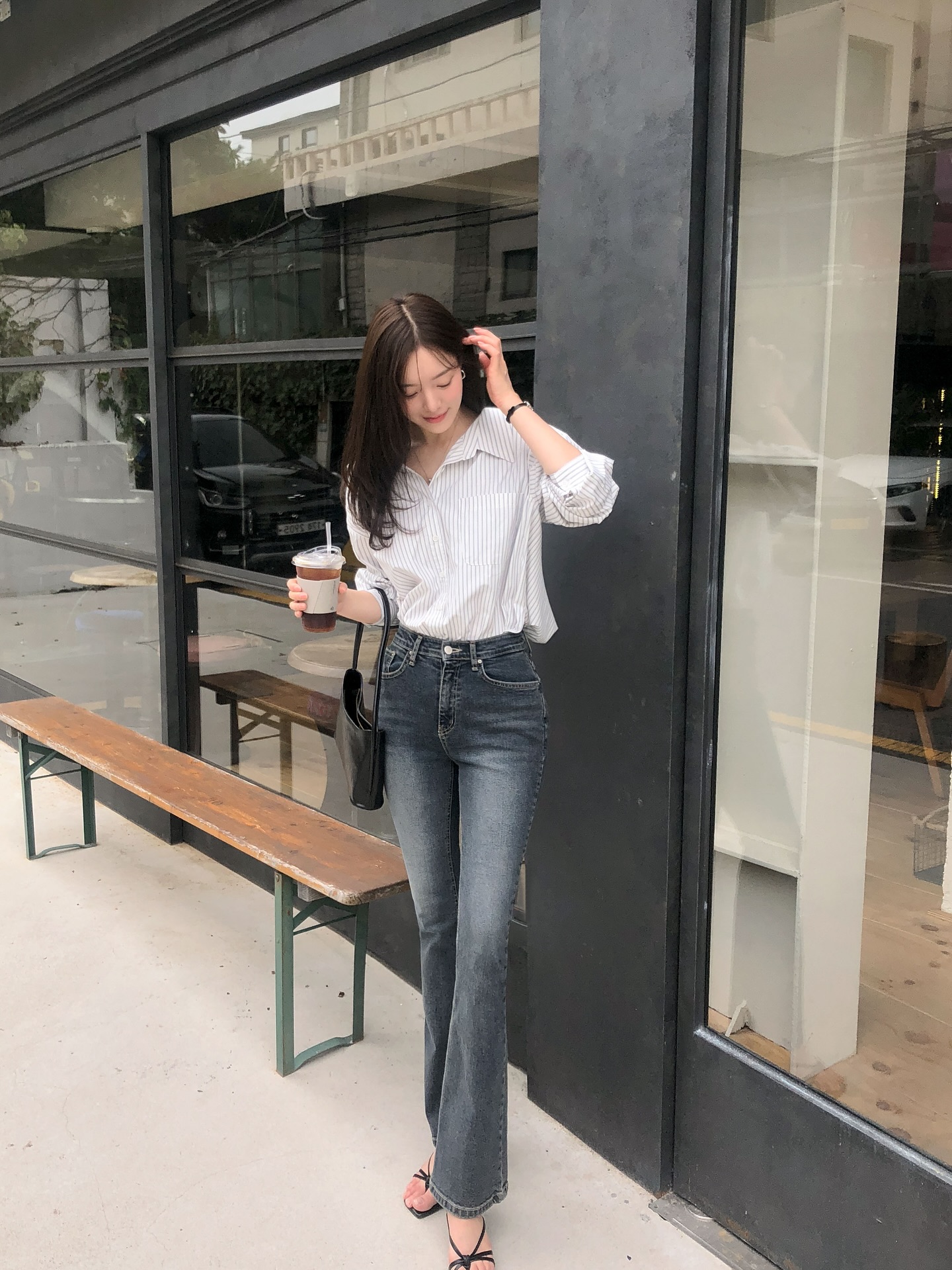 3 kiểu quần jeans cho người c&oacute; chiều cao khi&ecirc;m tốn, đi gi&agrave;y cao g&oacute;t hay kh&ocirc;ng th&igrave; ch&acirc;n vẫn d&agrave;i- Ảnh 5.