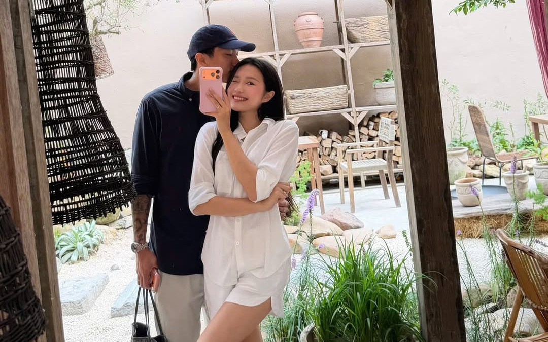 T&ocirc;i từng nghĩ phải d&ugrave;ng dầu xả đắt tiền mới c&oacute; t&oacute;c mềm mượt, cho đến khi thử c&ocirc;ng thức 2 nguy&ecirc;n liệu n&agrave;y - Ảnh 2.