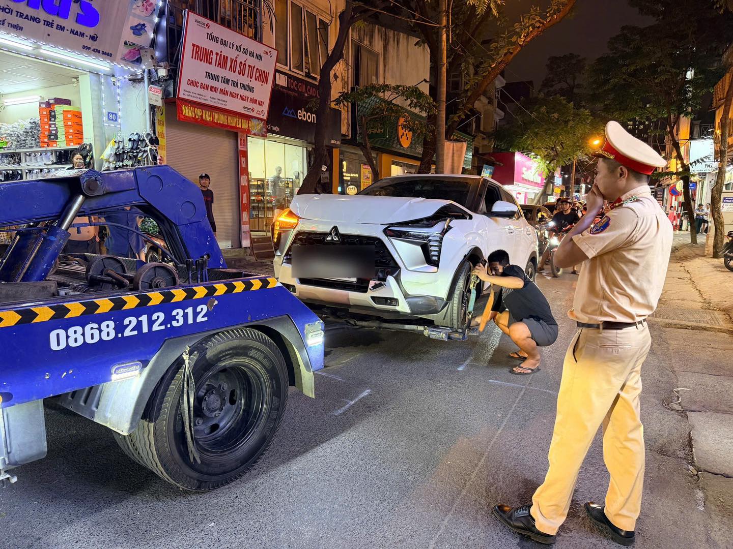 Vụ c&ocirc; g&aacute;i c&oacute; biểu hiện lạ g&acirc;y tai nạn li&ecirc;n ho&agrave;n ở H&agrave; Nội: Kết quả x&eacute;t nghiệm nồng độ cồn v&agrave; ma tu&yacute; của nữ t&agrave;i xế- Ảnh 1.