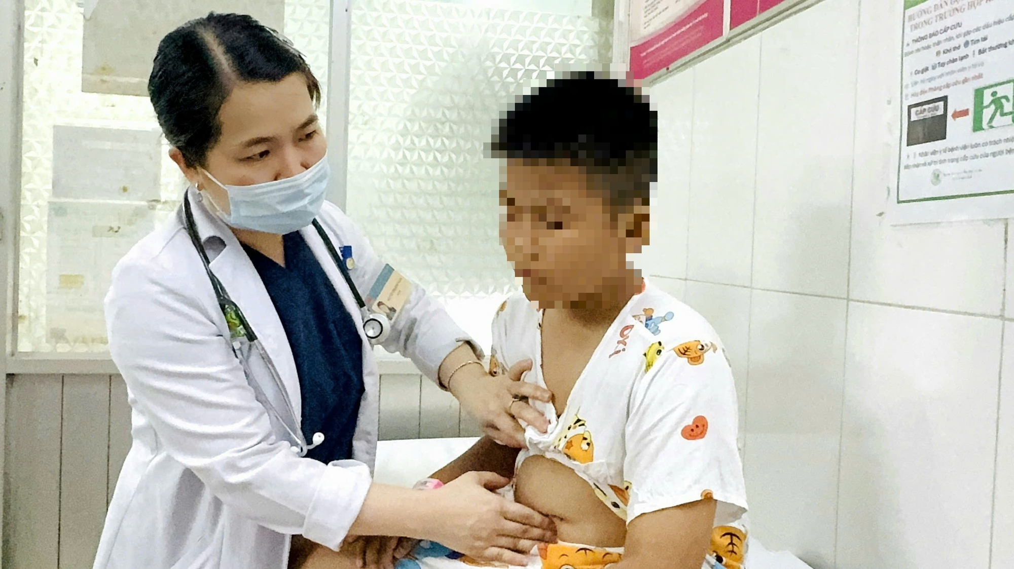 Sở Y tế TPHCM x&aacute;c định t&aacute;c nh&acirc;n g&acirc;y ngộ độc thực phẩm tại Trường Tiểu học B&igrave;nh Quới T&acirc;y - Ảnh 1.