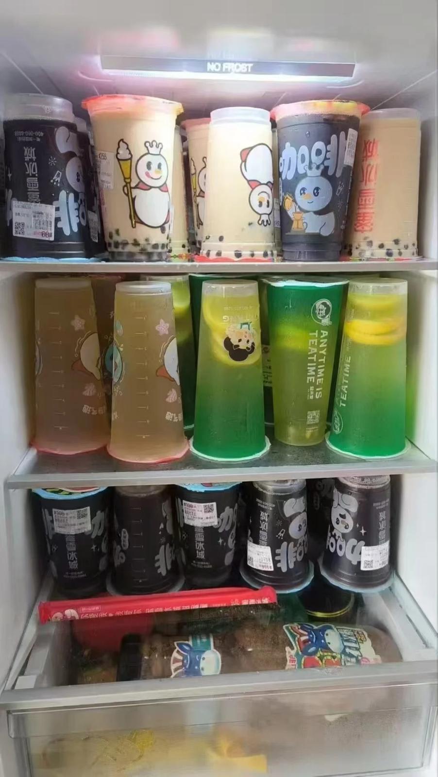 Cuộc chiến &ldquo;tr&agrave; sữa 0 đồng&rdquo;- Ảnh 2.