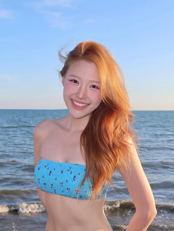 Hiếm lắm mới thấy Uyển &Acirc;n thả d&aacute;ng ở biển: Gần 85 ngh&igrave;n người thả tim, 1 nửa trong số đ&oacute; đều "hỏi thăm" 1 thứ- Ảnh 1.