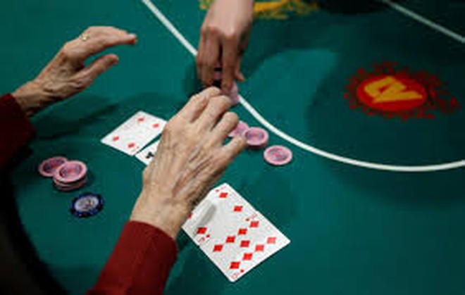 Xuất hiện viện dưỡng l&atilde;o cho ph&eacute;p c&aacute;c cụ chơi b&agrave;i, chơi m&aacute;y đ&aacute;nh bạc: Trước khi chơi phải tập thể dục- Ảnh 4.