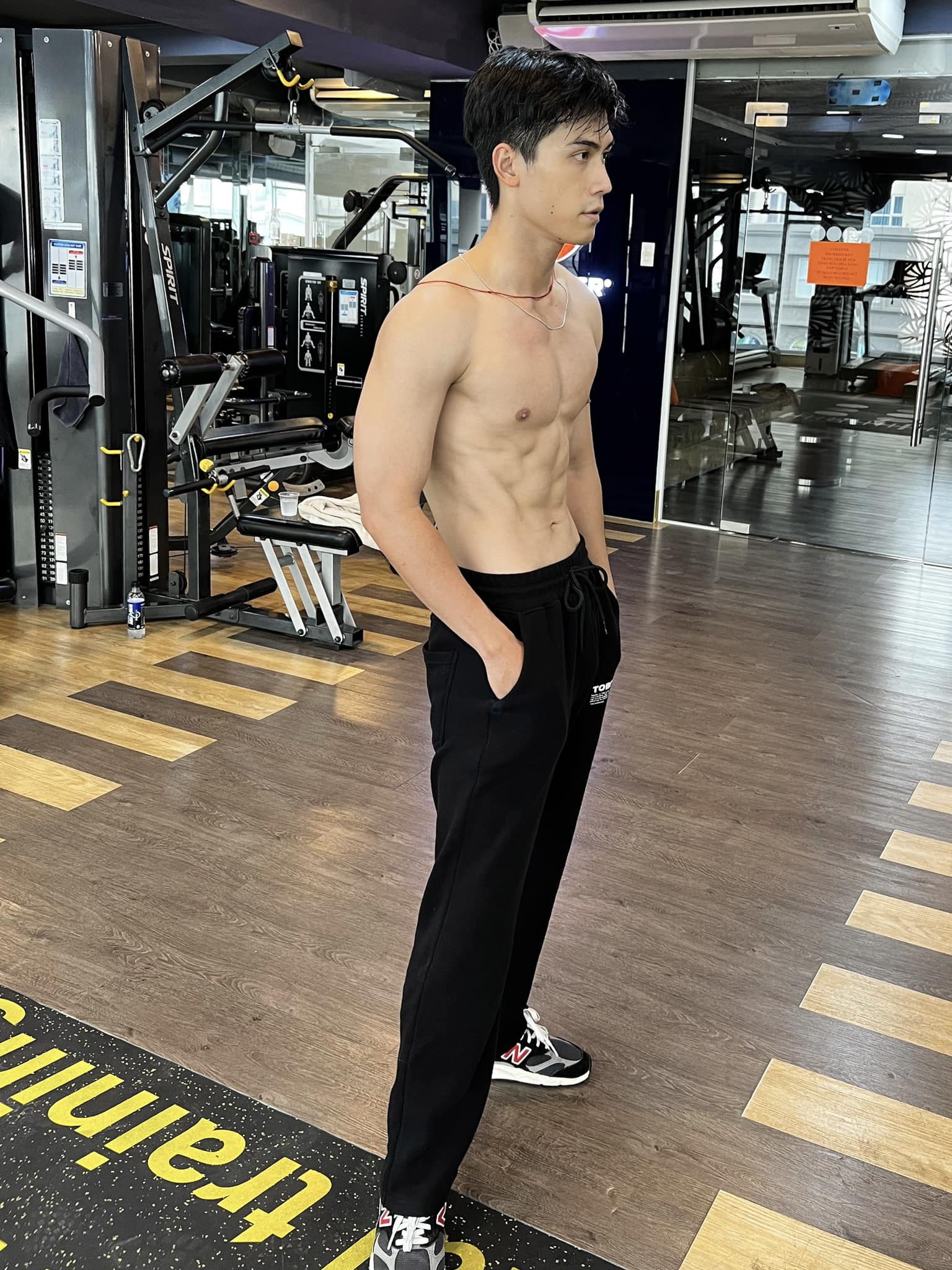 5 gương mặt nam nổi bật của Vbiz đọ body: Visual v&agrave; v&oacute;c d&aacute;ng đều &ldquo;ghi điểm&rdquo;- Ảnh 9.