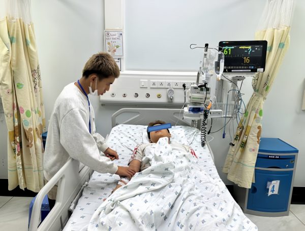 Ng&agrave;y c&agrave;ng nhiều người tử vong v&igrave; suy thận, b&aacute;c sĩ nhắc: Buổi tối thường xuy&ecirc;n l&agrave;m 3 việc n&agrave;y, thận xuống cấp cực nhanh - Ảnh 2.