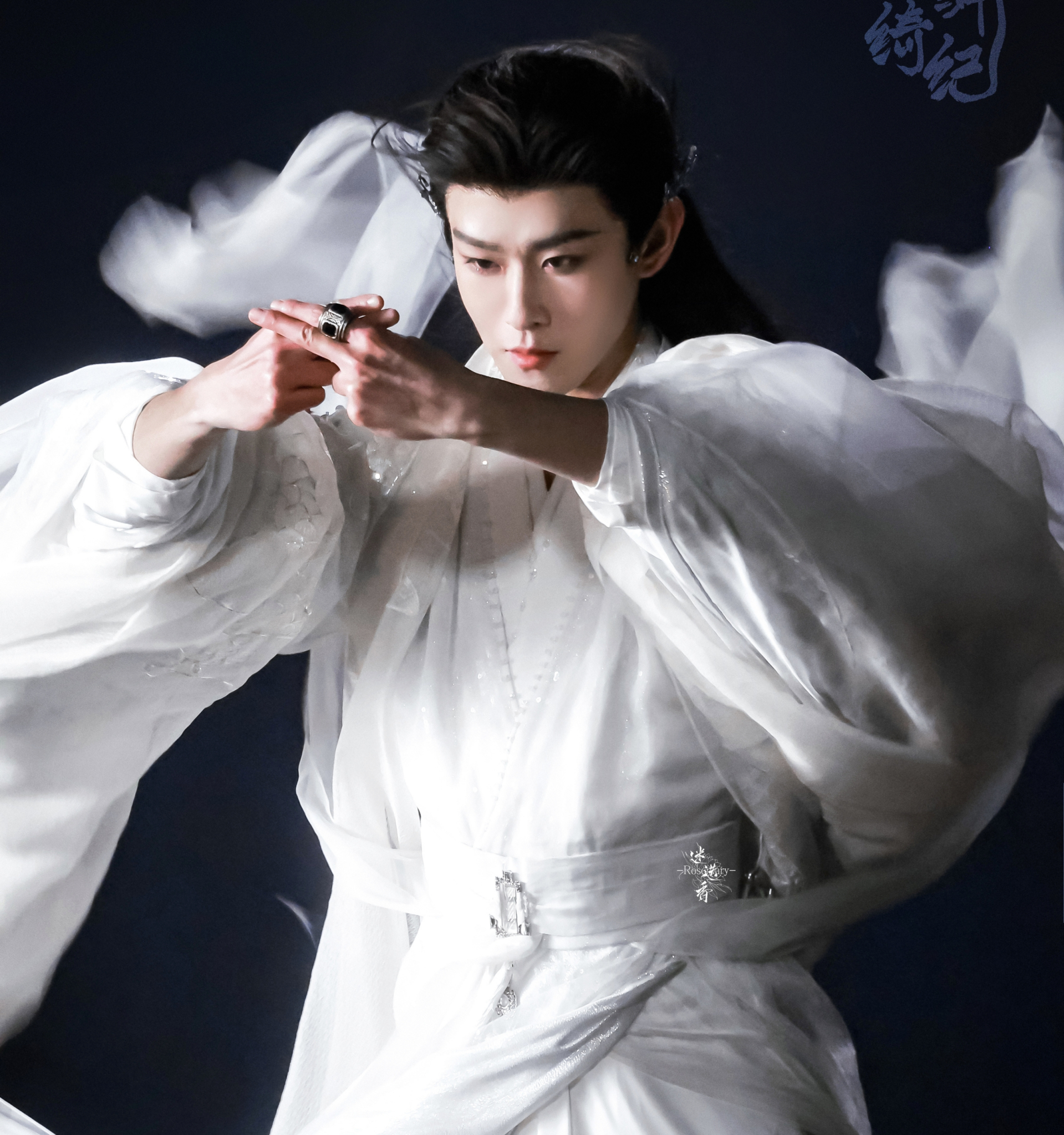 Lộ diện Tiểu Long Nữ bản nam đẹp chả k&eacute;m Lưu Diệc Phi: Thanh l&atilde;nh như sương, phi&ecirc;u dật như ti&ecirc;n, trăm năm kh&oacute; t&igrave;m- Ảnh 1.