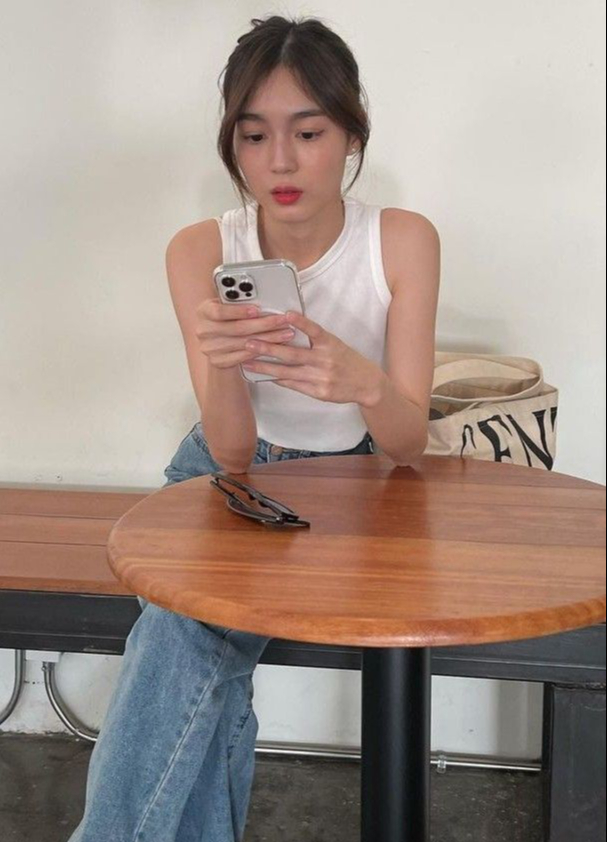 V&iacute; v&agrave; tiền mặt gần như kh&ocirc;ng c&ograve;n tồn tại, với 4 chiếc thẻ t&iacute;n dụng, t&ocirc;i tiết kiệm gần 66 triệu/ th&aacute;ng- Ảnh 1.