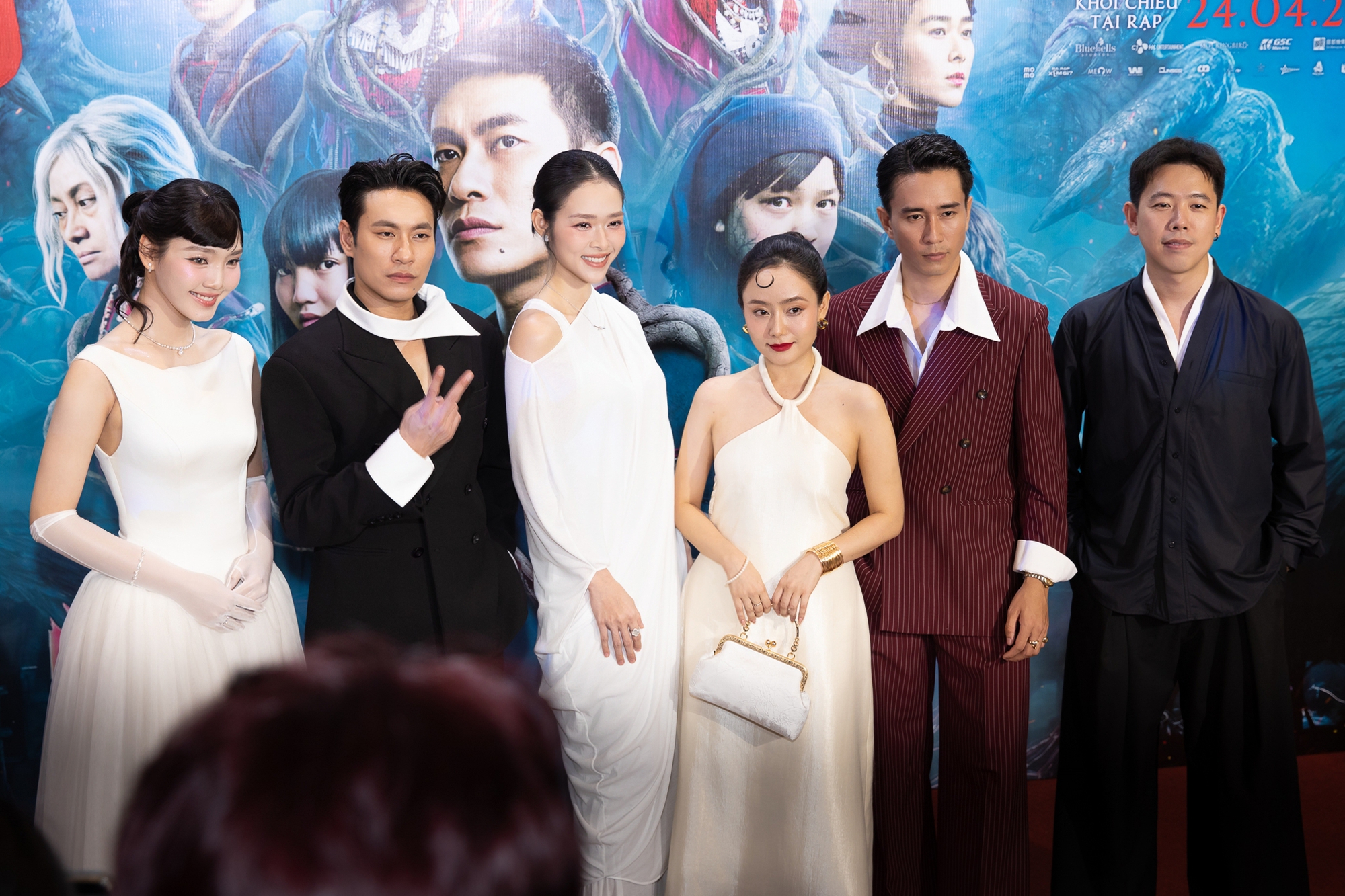 Thảm đỏ HOT nhất h&ocirc;m nay: Phương Anh Đ&agrave;o đọ sắc đen với Thi&ecirc;n &Acirc;n - Kỳ Duy&ecirc;n, V&otilde; Điền Gia Huy - HIEUTHUHAI đẹp trai hết nấc- Ảnh 1.