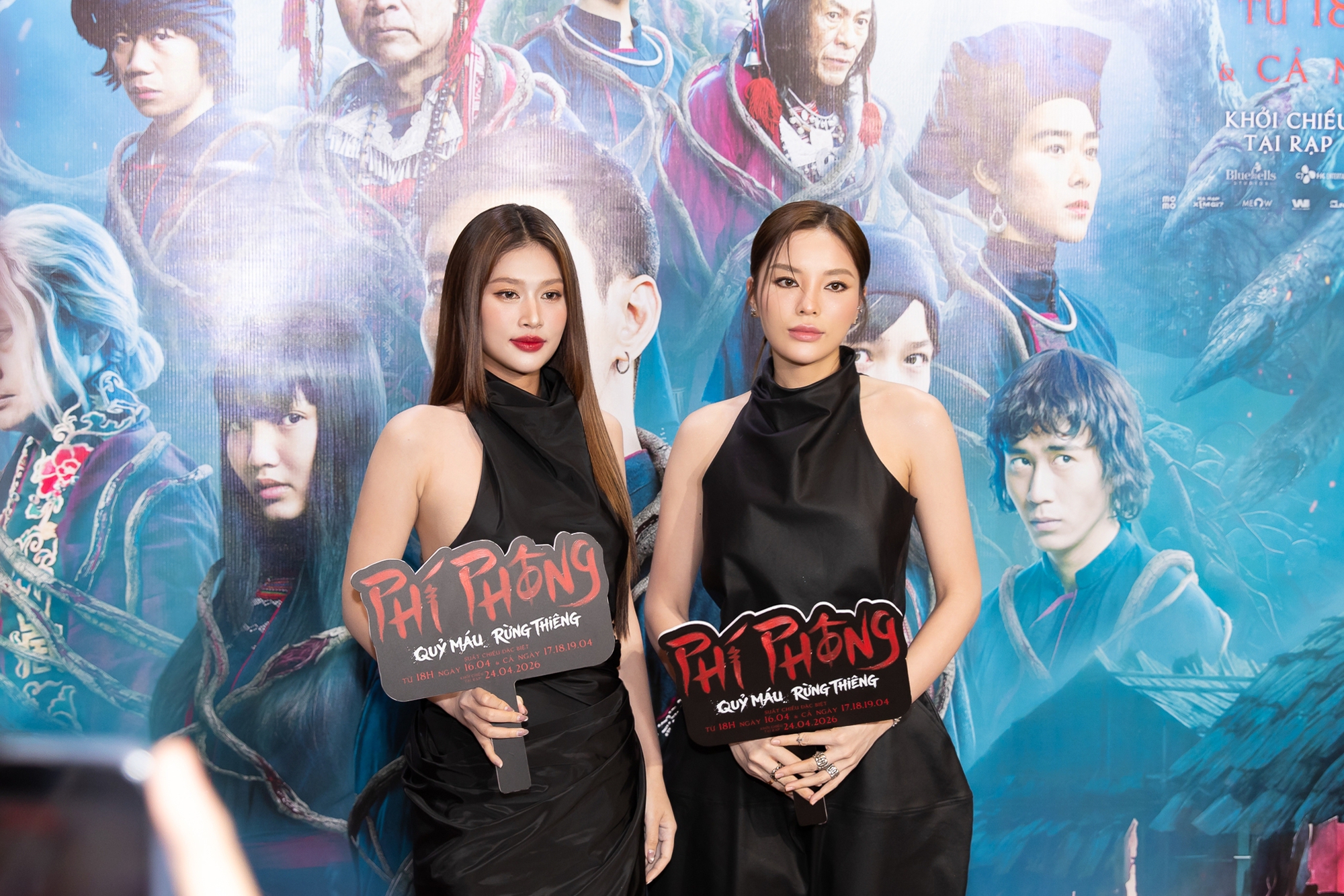 Thảm đỏ HOT nhất h&ocirc;m nay: Phương Anh Đ&agrave;o đọ sắc đen với Thi&ecirc;n &Acirc;n - Kỳ Duy&ecirc;n, V&otilde; Điền Gia Huy - HIEUTHUHAI đẹp trai hết nấc- Ảnh 3.