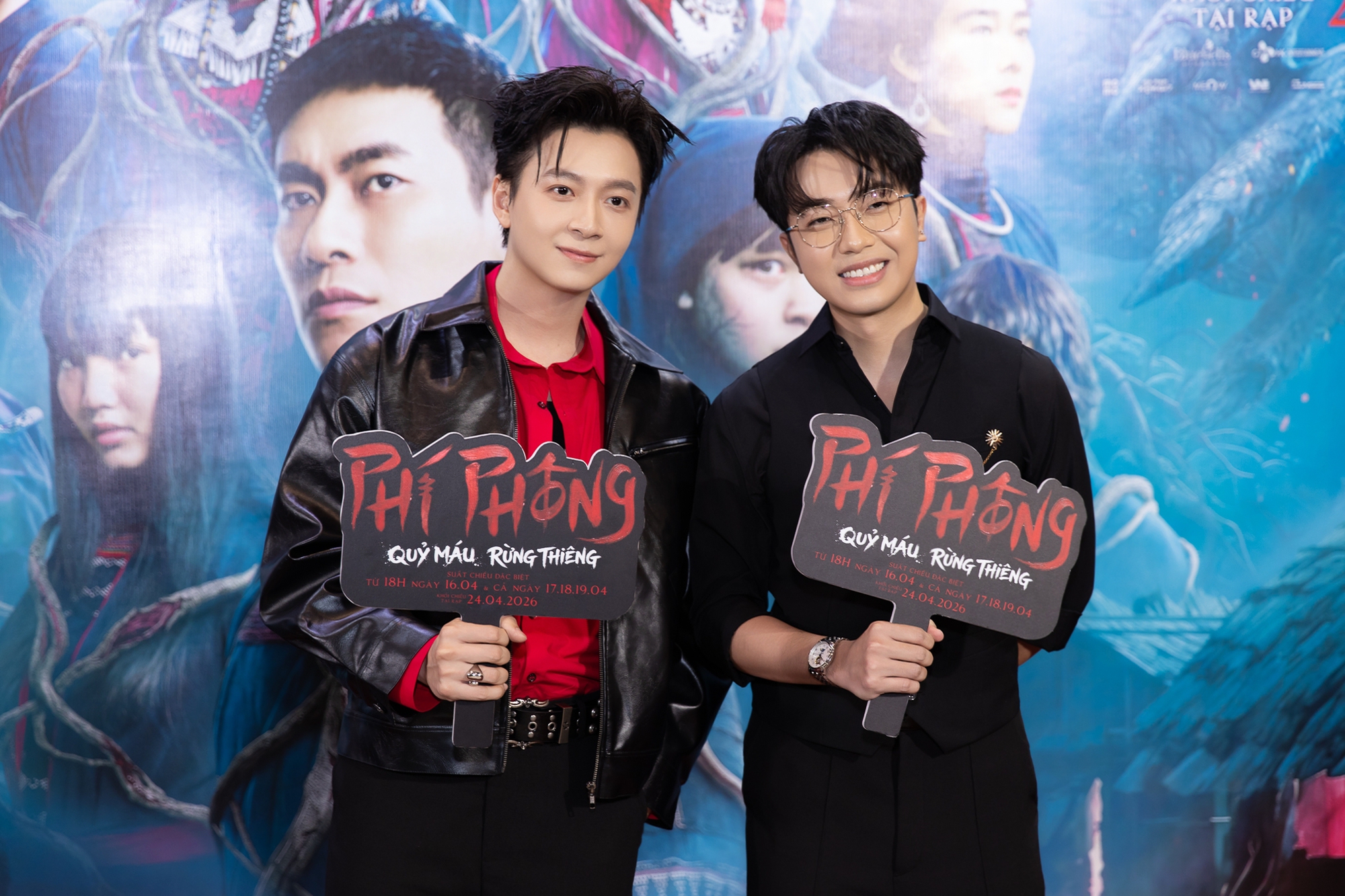 Thảm đỏ HOT nhất h&ocirc;m nay: Phương Anh Đ&agrave;o đọ sắc đen với Thi&ecirc;n &Acirc;n - Kỳ Duy&ecirc;n, V&otilde; Điền Gia Huy - HIEUTHUHAI đẹp trai hết nấc- Ảnh 13.