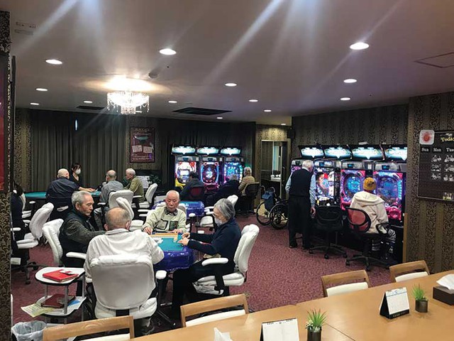 Xuất hiện viện dưỡng l&atilde;o cho ph&eacute;p c&aacute;c cụ chơi b&agrave;i, chơi m&aacute;y đ&aacute;nh bạc: Trước khi chơi phải tập thể dục- Ảnh 5.