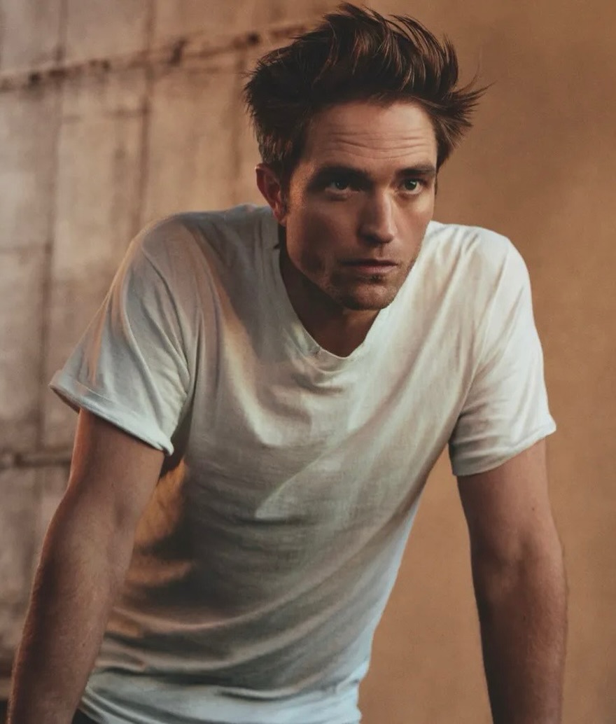 C&uacute; bắt tay lịch l&atilde;m giữa &ldquo;qu&yacute; &ocirc;ng m&agrave;n ảnh&rdquo; Robert Pattinson v&agrave; Thương hiệu bia Ph&aacute;p tinh tế 1664 Blanc - Ảnh 2.