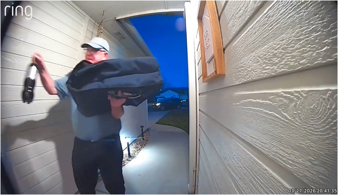 Shipper được kh&aacute;ch "bo" hơn 3 tỷ đồng nhờ c&aacute;ch xử l&yacute; đơn h&agrave;ng d&ugrave; đ&atilde; 21h41, gọi m&atilde;i m&agrave; kh&aacute;ch kh&ocirc;ng nhấc m&aacute;y- Ảnh 2.