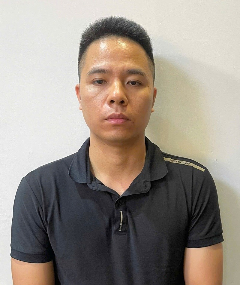 Thi h&agrave;nh lệnh bắt tạm giam Trần Trung Khanh sinh năm 1984 - Ảnh 2.