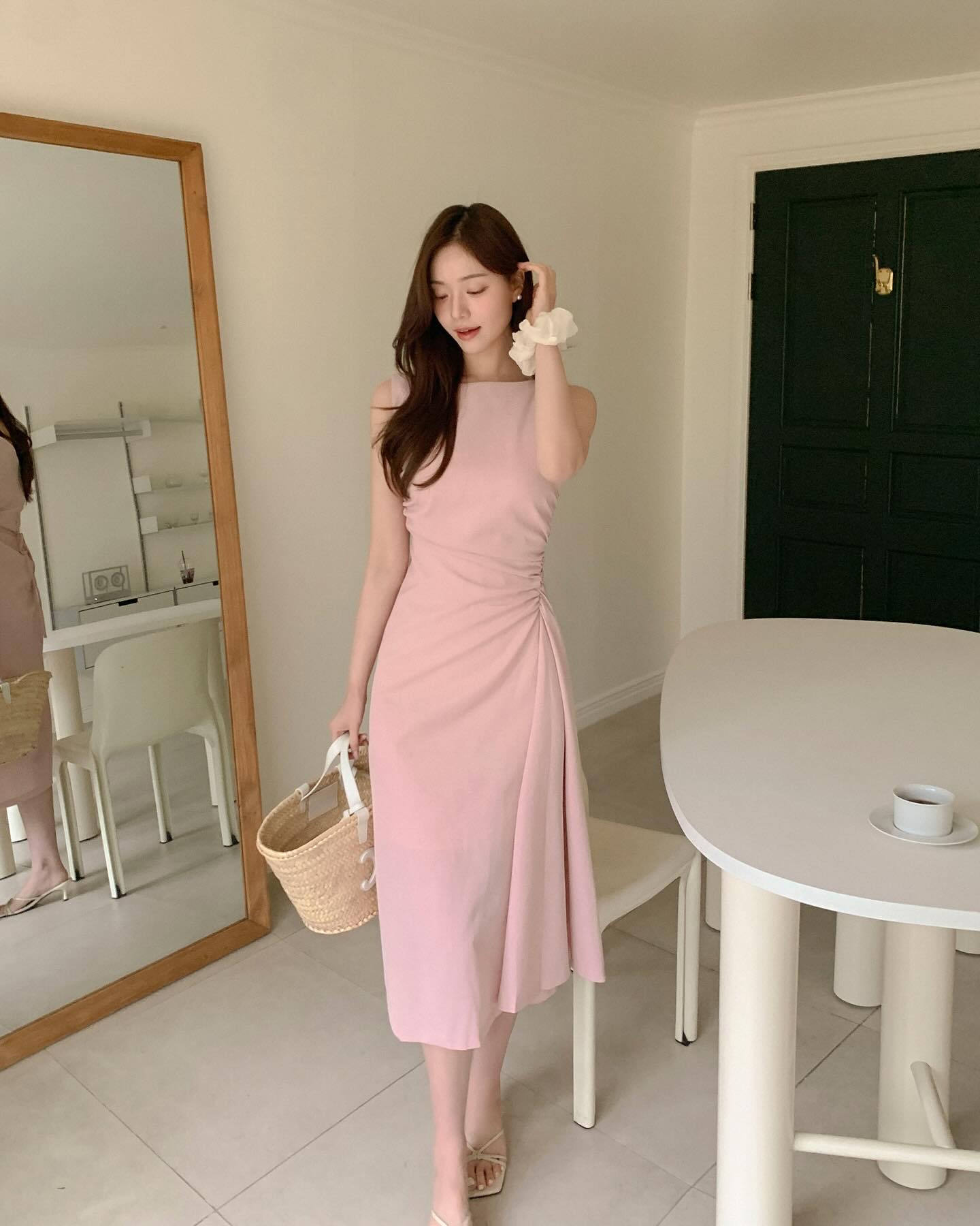 5 mẫu v&aacute;y si&ecirc;u nhẹ m&aacute;t, nhất định phải c&oacute; trong m&ugrave;a h&egrave;- Ảnh 5.