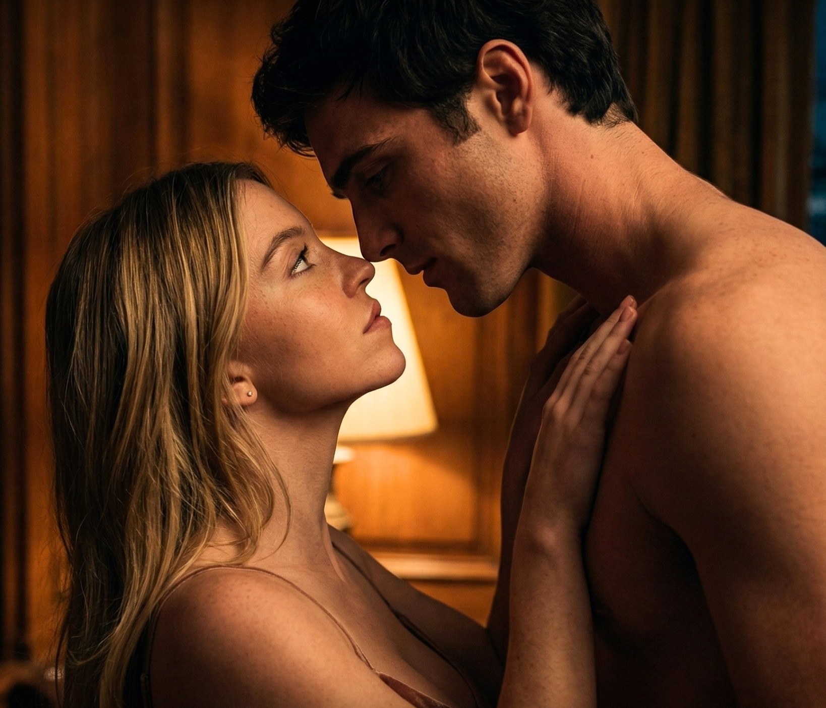 Cảnh n&oacute;ng đi&ecirc;n rồ đến mức bị cắt trong phim 18+ đang thống trị to&agrave;n cầu- Ảnh 8.