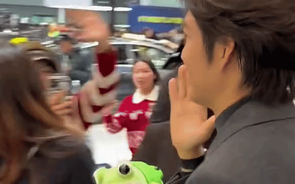 Tỷ năm mới xem phim Trung Quốc đời đến từng gi&acirc;y: Mới nh&igrave;n tưởng ng&ocirc;n t&igrave;nh mất n&atilde;o, lọt hố mới biết lầm to- Ảnh 5.