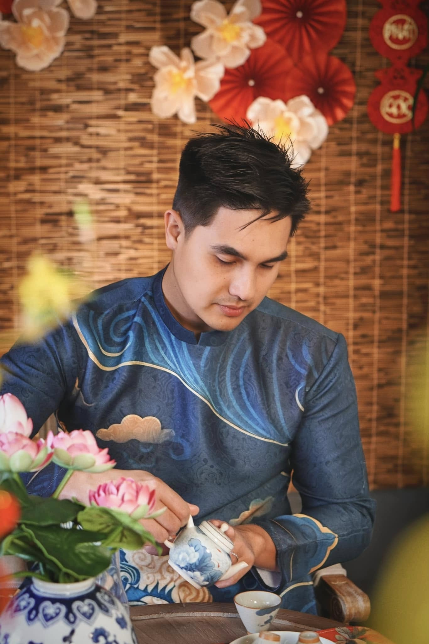 10 năm tr&ocirc;i qua đ&acirc;y vẫn l&agrave; bad boy đẹp nhất Vbiz: C&ocirc;ng tử từ phim đến đời, g&oacute;c n&agrave;o cũng "đểu" nhưng m&agrave; cuốn- Ảnh 6.