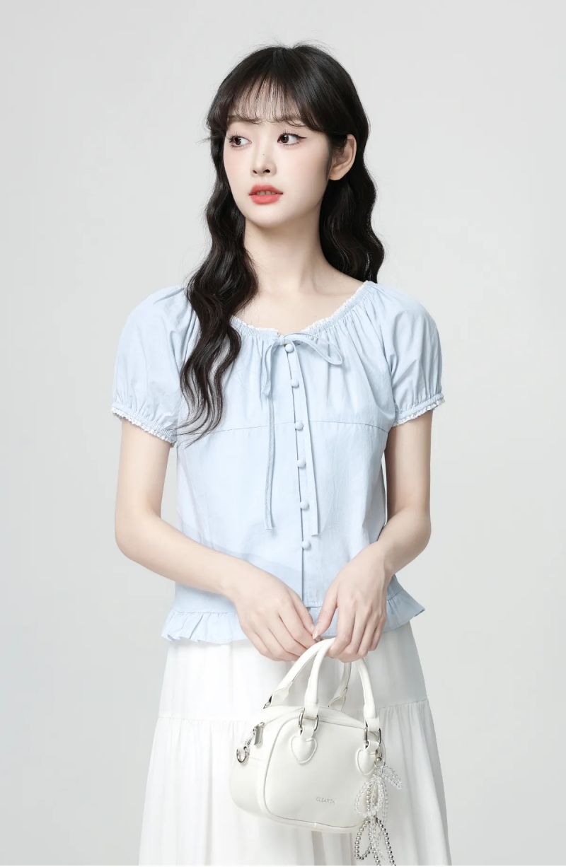 Xanh nhạt &ndash; gam m&agrave;u &ldquo;nhẹ t&ecirc;nh&rdquo; nhưng mặc l&ecirc;n l&agrave; sang: 4 c&ocirc;ng thức đi l&agrave;m chuẩn thanh lịch - Ảnh 7.