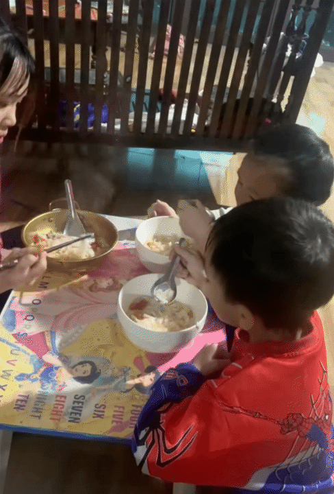 3 mẹ con sống ở H&agrave; Nội: Chi ti&ecirc;u 2 triệu tiền ăn mỗi th&aacute;ng v&agrave; c&aacute;ch một người mẹ đơn th&acirc;n c&acirc;n đối chi ti&ecirc;u mỗi ng&agrave;y- Ảnh 3.