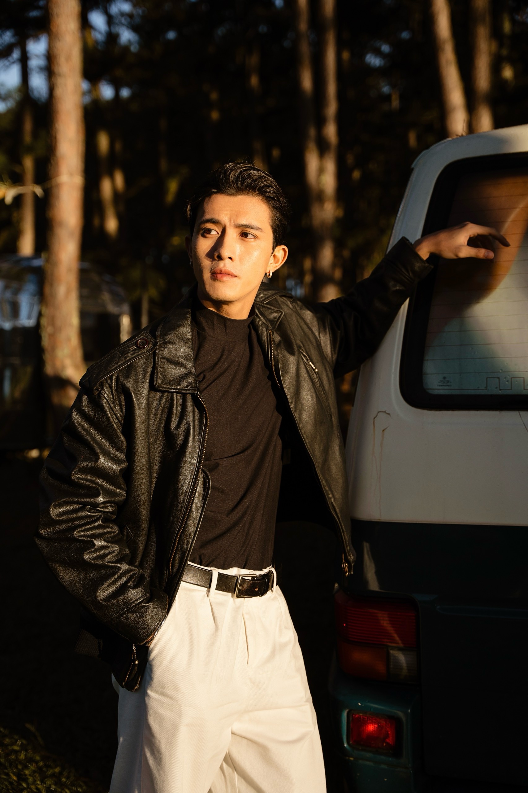 Mỹ nam thế hệ mới đang g&acirc;y nhiễu loạn m&agrave;n ảnh Việt: Kh&iacute; chất kh&ocirc;ng c&oacute; điểm ch&ecirc;, gương mặt ho&agrave;n hảo chuẩn "tỷ lệ v&agrave;ng"- Ảnh 2.