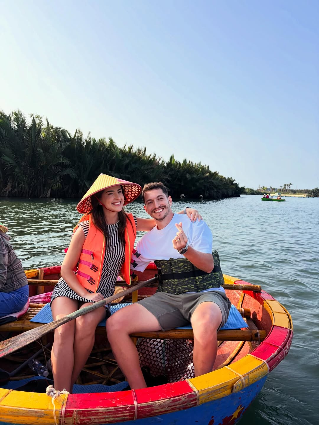 Kh&aacute;ch T&acirc;y xếp h&agrave;ng trải nghiệm "miền T&acirc;y giữa l&ograve;ng phố cổ": Bộ m&ocirc;n thuyền th&uacute;ng hot nhất h&egrave; n&agrave;y- Ảnh 7.