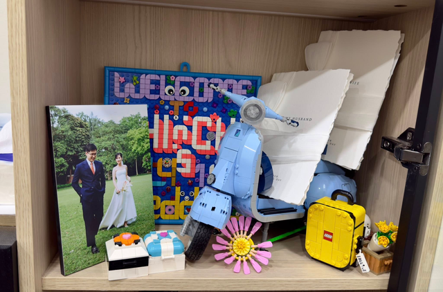 Cặp đ&ocirc;i H&agrave; Nội "chơi lớn": Mang th&uacute; vui đắt đỏ rải khắp đ&aacute;m cưới, b&oacute; hoa c&oacute; 1-0-2 kh&ocirc;ng ai đo&aacute;n nổi- Ảnh 1.