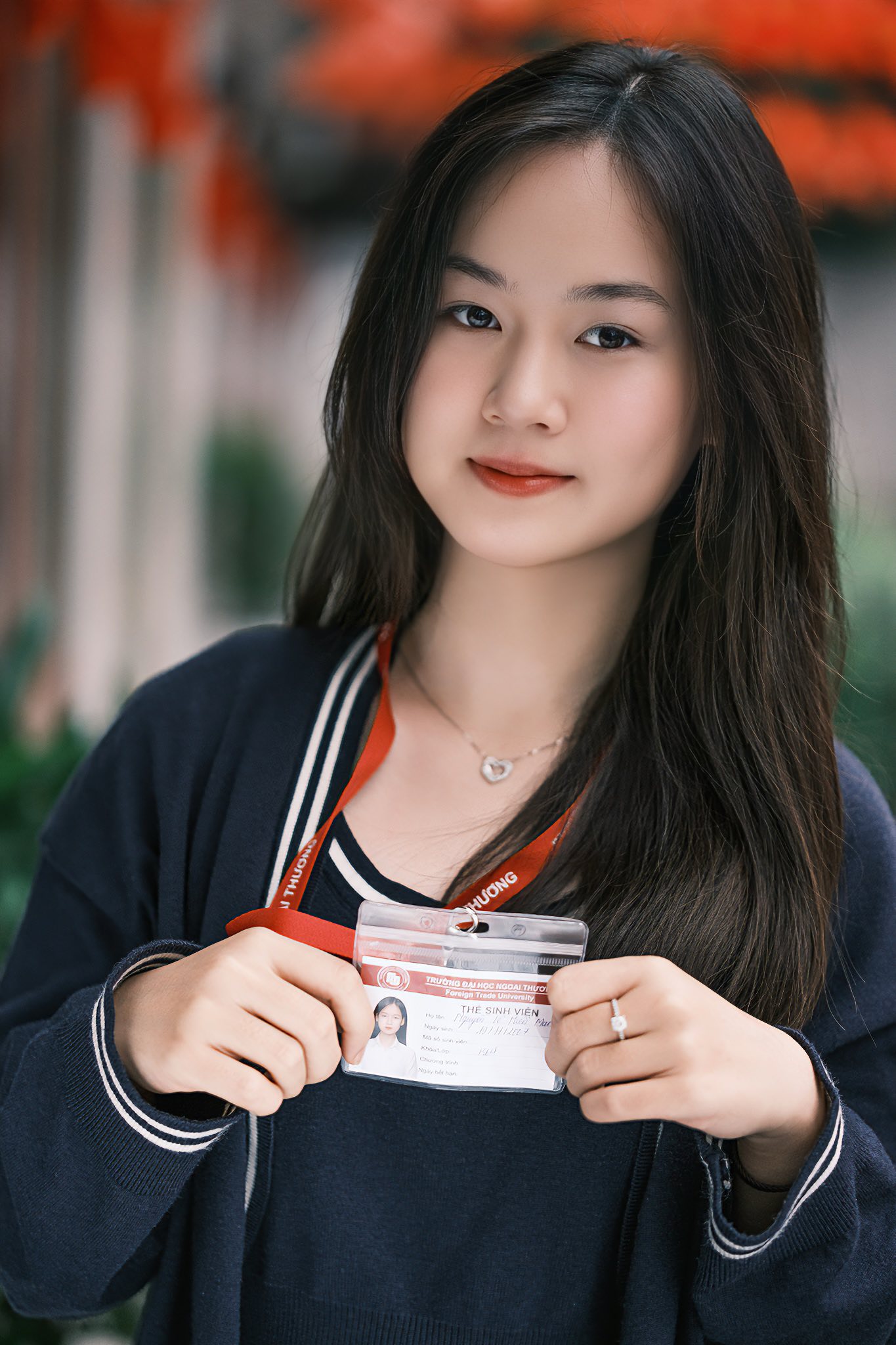 Cuộc sống hiện tại của Hiền Mai - thủ khoa khối A00 từng g&acirc;y sốt: Ở căn hộ cao cấp, đang học l&aacute;i &ocirc; t&ocirc;, c&oacute; cả trợ l&yacute; ri&ecirc;ng?- Ảnh 10.