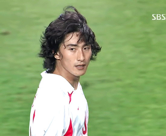 Nam cầu thủ đưa H&agrave;n Quốc v&agrave;o Top 4 World Cup lấy Hoa hậu xinh đẹp, h&ocirc;n nh&acirc;n từng tr&ecirc;n bờ sụp đổ chỉ v&igrave; một chi tiết?- Ảnh 2.