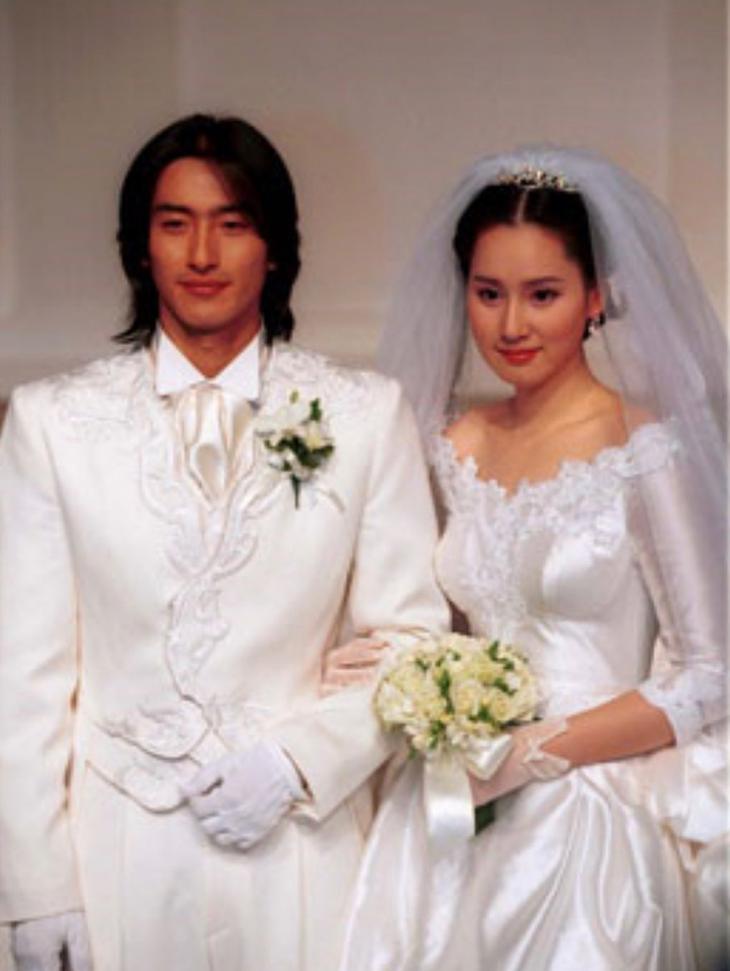 Nam cầu thủ đưa H&agrave;n Quốc v&agrave;o Top 4 World Cup lấy Hoa hậu xinh đẹp, h&ocirc;n nh&acirc;n từng tr&ecirc;n bờ sụp đổ chỉ v&igrave; một chi tiết?- Ảnh 5.