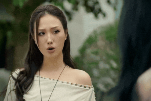 Cả đời xem phim Việt chưa thấy ai make up đẹp cỡ n&agrave;y: Nhan sắc b&eacute;n đứt tay, l&ecirc;n h&igrave;nh v&agrave;i ph&uacute;t h&uacute;t cả triệu view- Ảnh 4.