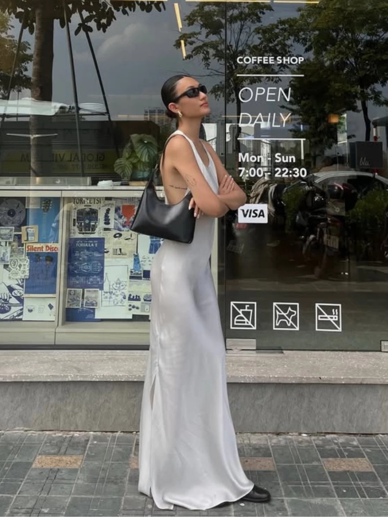 V&igrave; sao v&aacute;y trắng lu&ocirc;n l&agrave; &ldquo;qu&acirc;n b&agrave;i đắt gi&aacute;&rdquo; khi đi biển? - Ảnh 8.