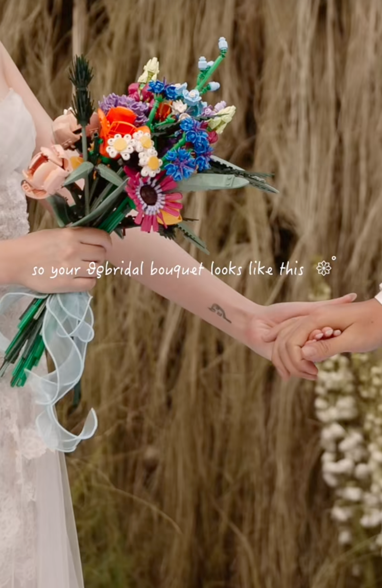 Cặp đ&ocirc;i H&agrave; Nội "chơi lớn": Mang th&uacute; vui đắt đỏ rải khắp đ&aacute;m cưới, b&oacute; hoa c&oacute; 1-0-2 kh&ocirc;ng ai đo&aacute;n nổi- Ảnh 16.