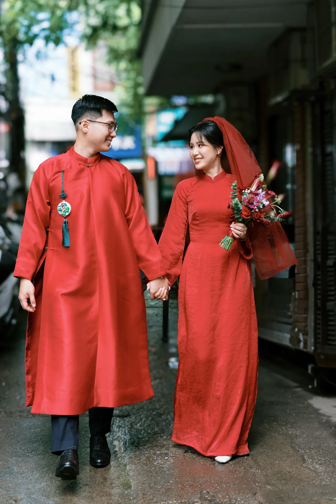 Cặp đ&ocirc;i H&agrave; Nội "chơi lớn": Mang th&uacute; vui đắt đỏ rải khắp đ&aacute;m cưới, b&oacute; hoa c&oacute; 1-0-2 kh&ocirc;ng ai đo&aacute;n nổi- Ảnh 9.