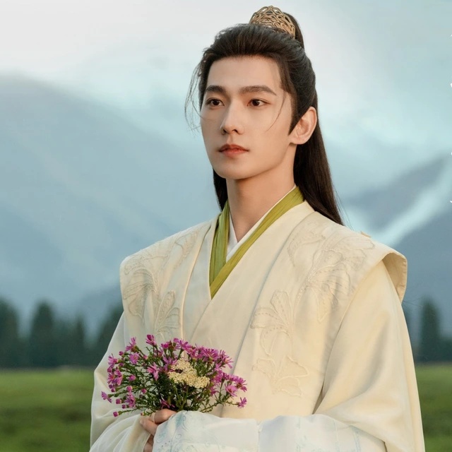 10 mỹ nam cổ trang đẹp nhất Trung Quốc: Trương Lăng H&aacute;ch b&eacute;t bảng, hạng 1 l&agrave; hồ ly tinh x&eacute; truyện bước ra- Ảnh 6.