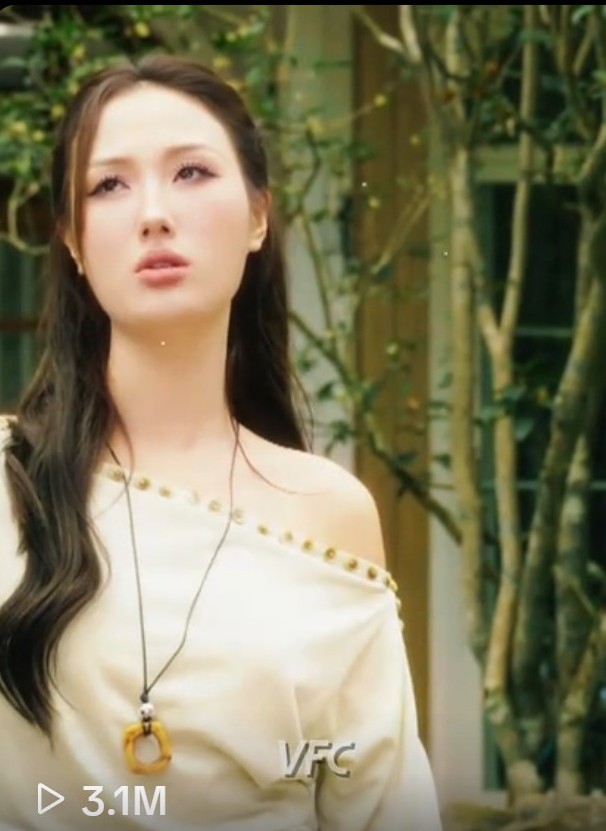 Cả đời xem phim Việt chưa thấy ai make up đẹp cỡ n&agrave;y: Nhan sắc b&eacute;n đứt tay, l&ecirc;n h&igrave;nh v&agrave;i ph&uacute;t h&uacute;t cả triệu view- Ảnh 1.