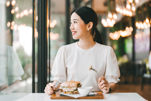 Ng&agrave;y c&agrave;ng nhiều người tử vong v&igrave; tiểu đường, b&aacute;c sĩ nhắc: Bữa s&aacute;ng ăn nhiều 4 m&oacute;n n&agrave;y, đường huyết tăng &ldquo;kh&ocirc;ng phanh&rdquo;- Ảnh 1.