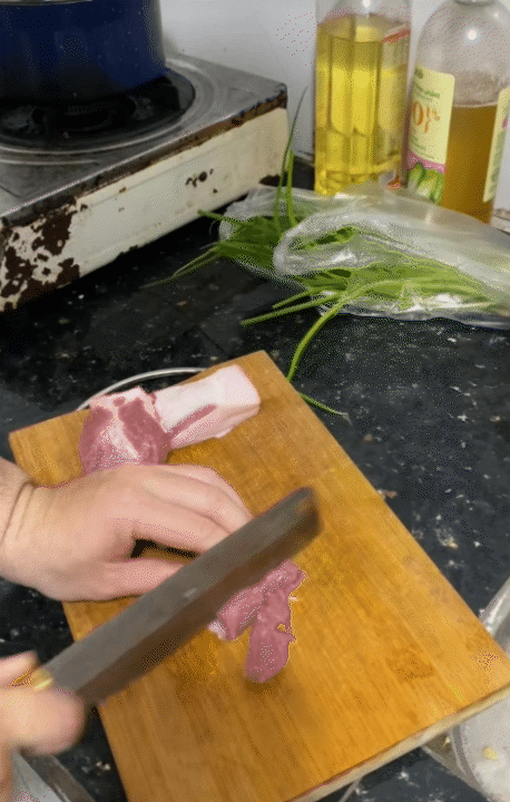 Chi tiêu tiết kiệm 200.000 đồng cho cả tuần ở Hà Nội: Bữa cơm gia đình đầy ý nghĩa - Ảnh 9. Chi tiêu tiết kiệm 200.000 đồng cho cả tuần ở Hà Nội: Bữa cơm gia đình đầy ý nghĩa - Ảnh 9.