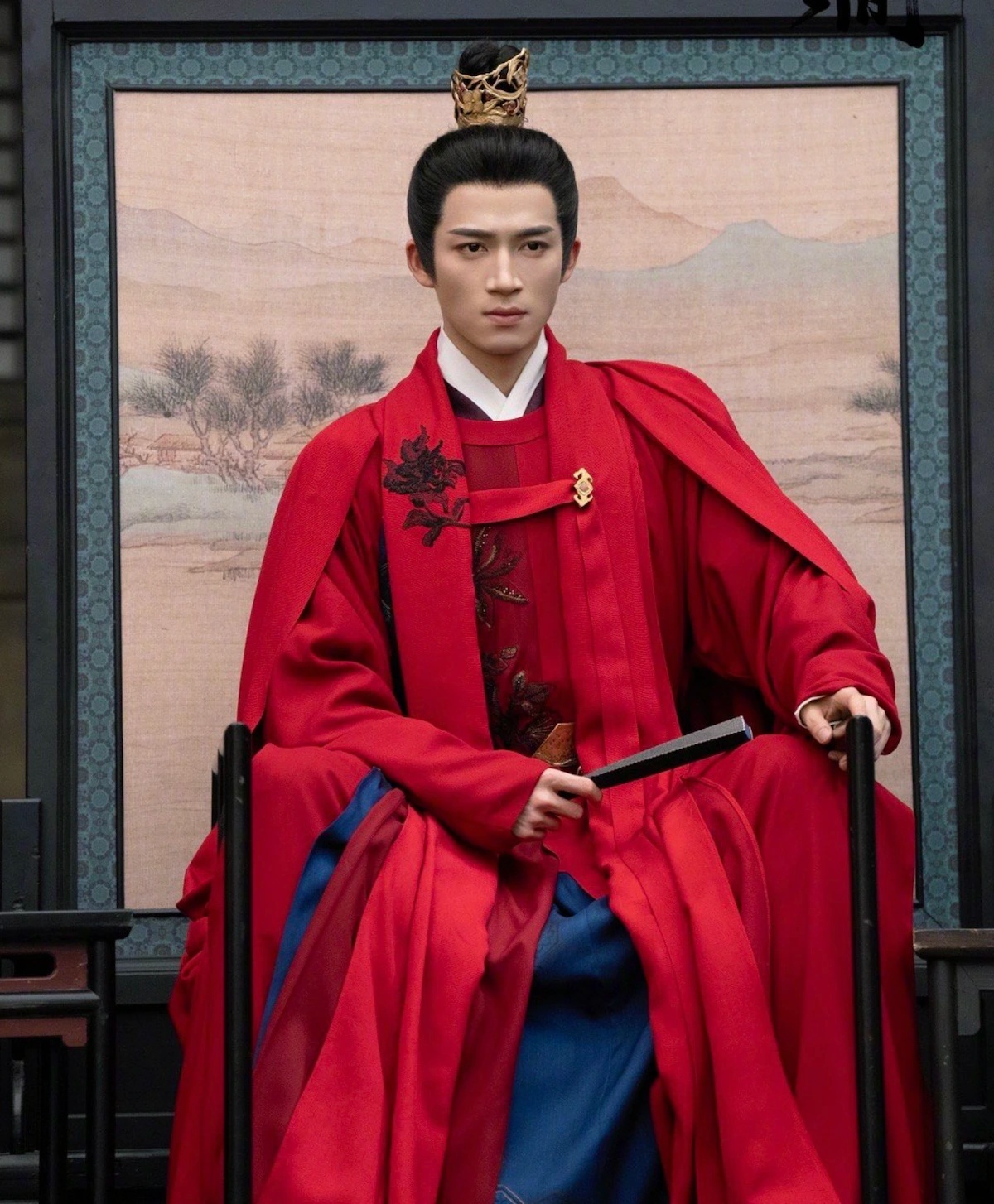 10 mỹ nam cổ trang đẹp nhất Trung Quốc: Trương Lăng H&aacute;ch b&eacute;t bảng, hạng 1 l&agrave; hồ ly tinh x&eacute; truyện bước ra- Ảnh 5.