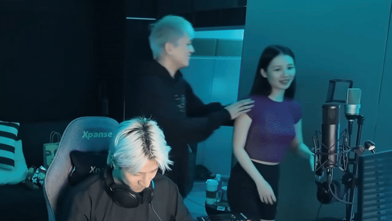 AMEE có mối quan hệ gì với B Ray? - Ảnh 7. AMEE có mối quan hệ gì với B Ray? - Ảnh 7.