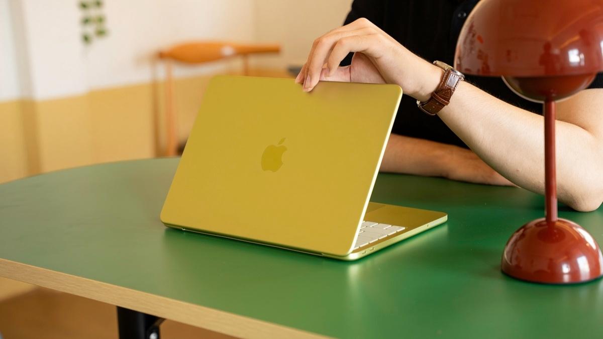 MacBook Neo 8GB 256GB thiết kế nhỏ gọn, hiệu năng mạnh? - Ảnh 2.