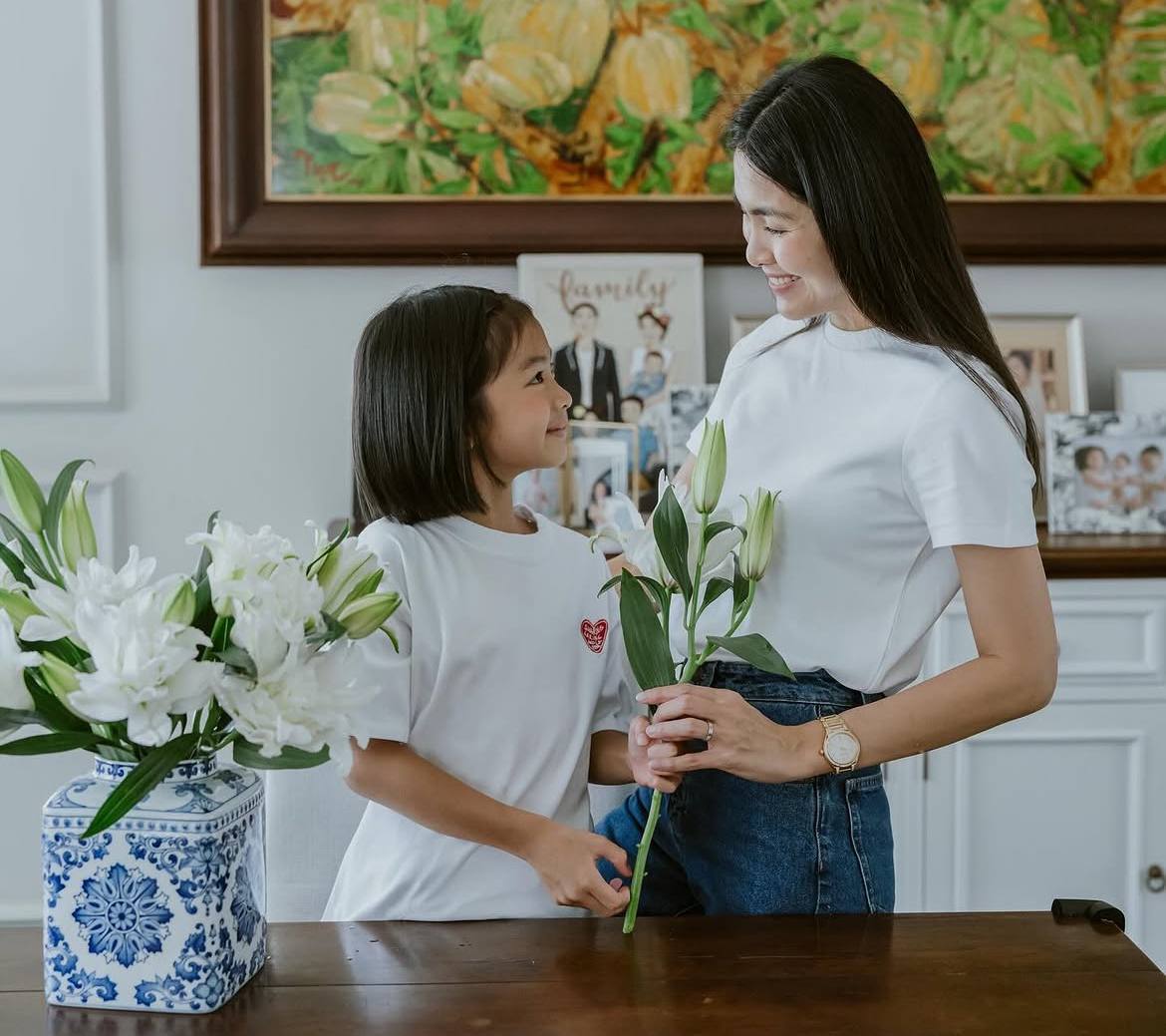 Nh&oacute;c tỳ Vbiz lần đầu lộ r&otilde; mặt: Mẹ l&agrave; ng&ocirc;i sao hạng A, &ocirc;ng nội l&agrave; tỷ ph&uacute;- Ảnh 8.