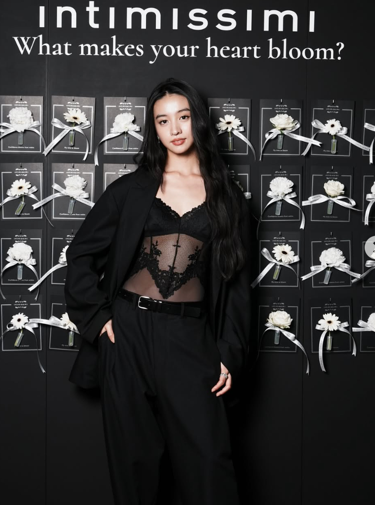 C&ocirc;ng ch&uacute;a showbiz Nhật Bản từng bị ch&iacute;nh người Nhật tẩy chay, 15 tuổi đ&atilde; th&agrave;nh c&ocirc;ng nhưng vẫn cố tho&aacute;t m&aacute;c "nepo baby" mỗi ng&agrave;y- Ảnh 14.