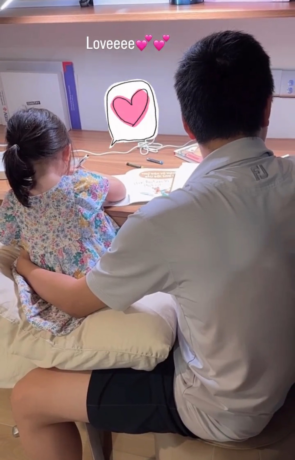 Tiểu thư Vbiz được giấu k&iacute;n bưng nay đ&atilde; lớn cỡ n&agrave;y: Mẹ l&agrave; &Aacute; hậu visual đỉnh, danh t&iacute;nh bố cực b&iacute; ẩn- Ảnh 5.