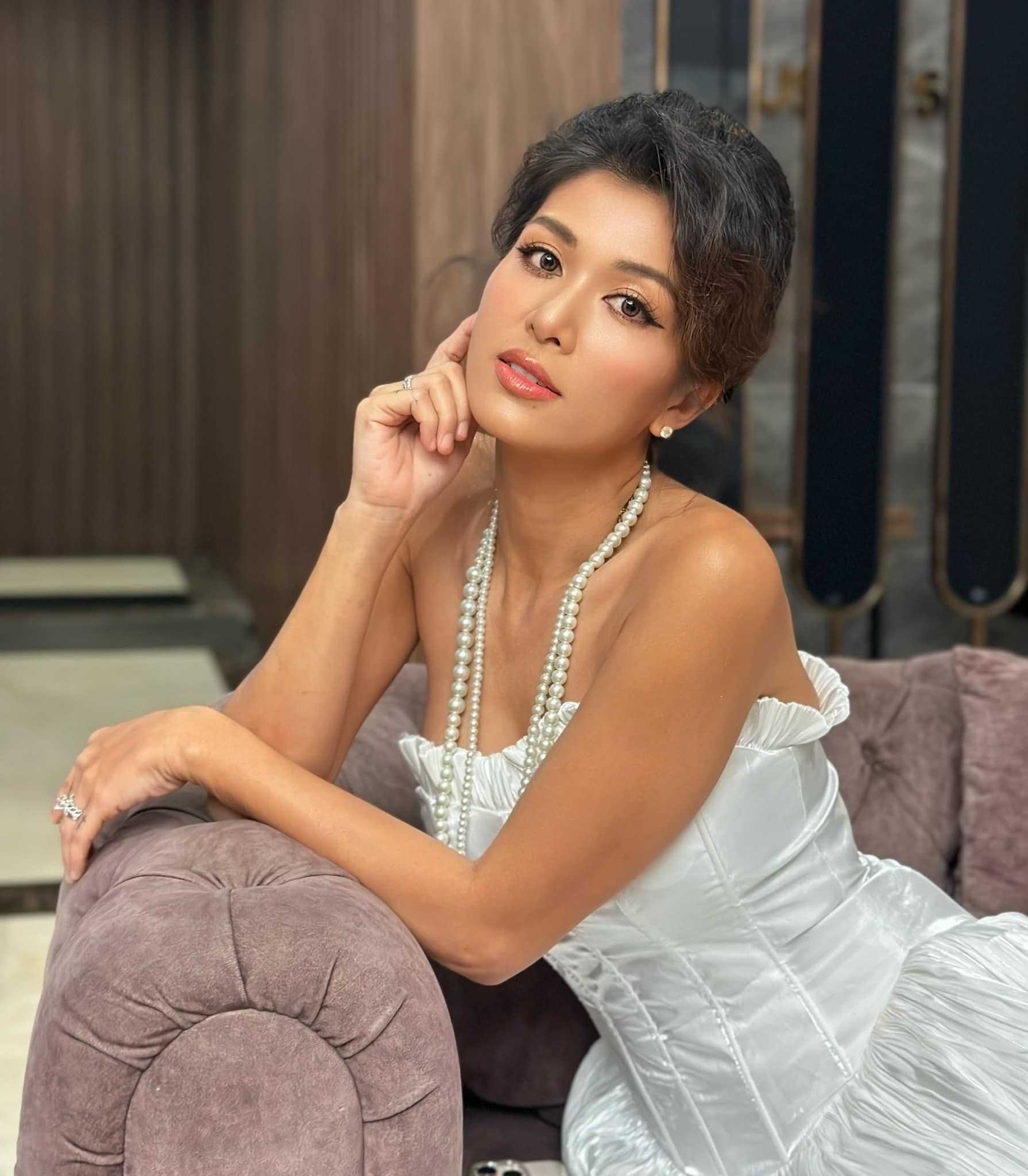 T&igrave;nh trạng của hoa hậu đ&ocirc;ng con nhất Việt Nam b&aacute;o nợ 10 tỷ, muốn sang Campuchia mở qu&aacute;n phở - Ảnh 1.