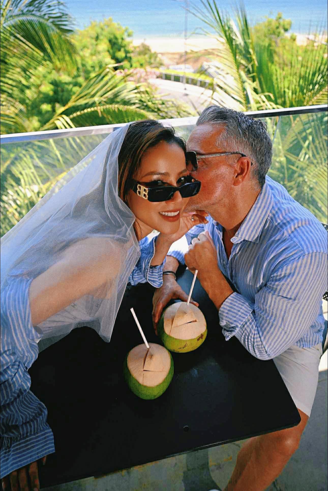 Mẹ đơn th&acirc;n Vbiz 40 tuổi, c&oacute; 2 con ri&ecirc;ng vẫn khiến đại gia ch&acirc;u &Acirc;u ch&uacute; &yacute;, bị dọa: "Giữ chồng kỹ nha chị"- Ảnh 1.