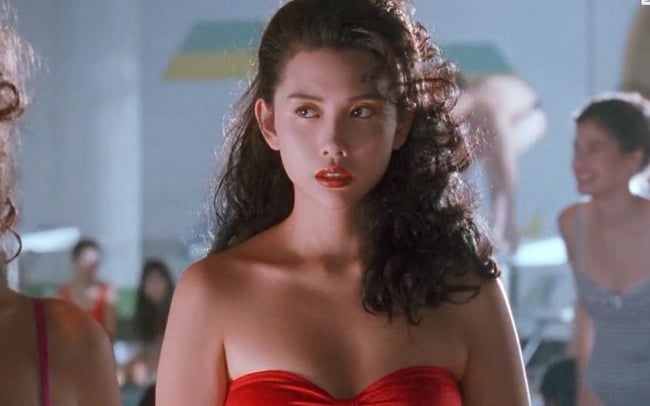 Nữ thần gợi cảm bậc nhất Hong Kong khiến Th&agrave;nh Long, Ch&acirc;u Tinh Tr&igrave; say đắm- Ảnh 4.