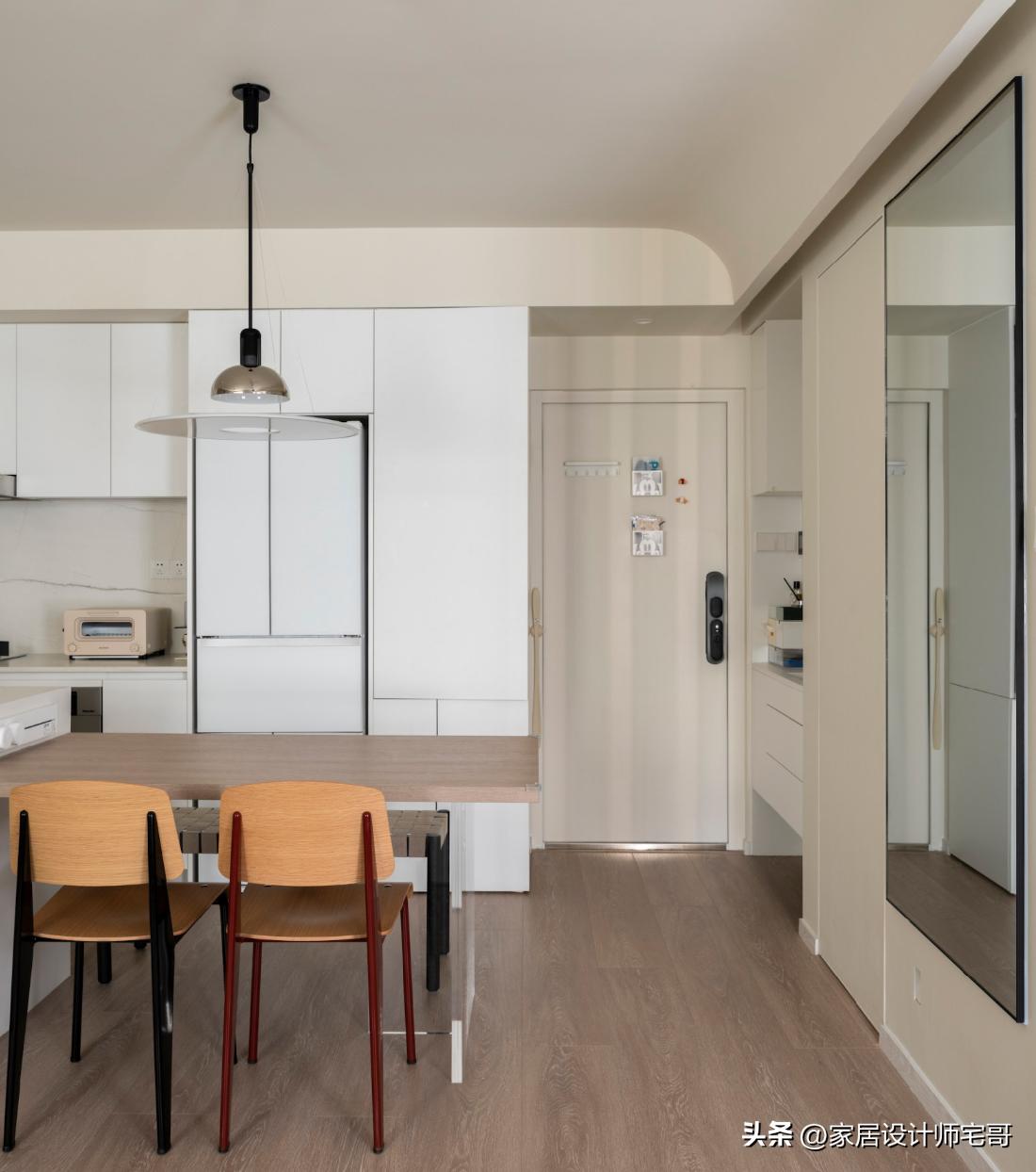 Chỉ 45m&sup2; nhưng chia được 3 ph&ograve;ng ngủ: B&agrave;i to&aacute;n nh&agrave; nhỏ được giải qu&aacute; th&ocirc;ng minh- Ảnh 1.