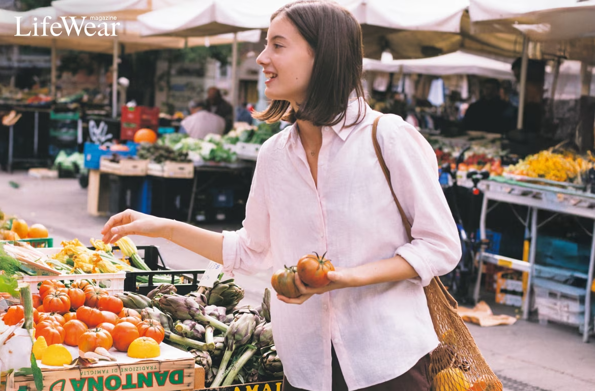 Kh&ocirc;ng logo, kh&ocirc;ng cầu kỳ: Linen ch&iacute;nh l&agrave; &ldquo;vũ kh&iacute; gi&agrave;u ngầm&rdquo; của m&ugrave;a h&egrave; 2026 - Ảnh 12.