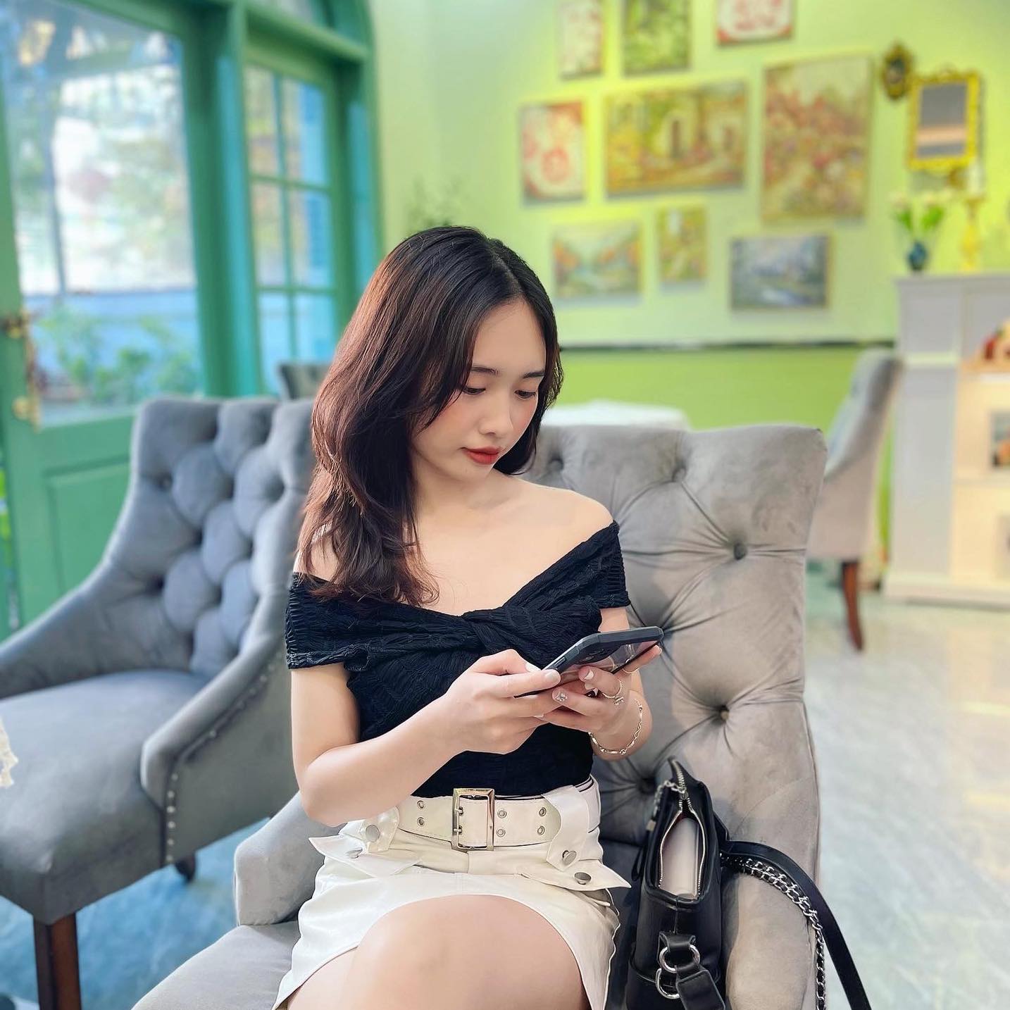 Người Việt chi 726.500 tỷ đồng v&agrave;o c&aacute;c h&agrave;ng qu&aacute;n: Giới trẻ "bỏ" cơm nh&agrave;, chuộng mua thức ăn nấu sẵn v&agrave; d&ugrave;ng đồ tiện lợi- Ảnh 3.